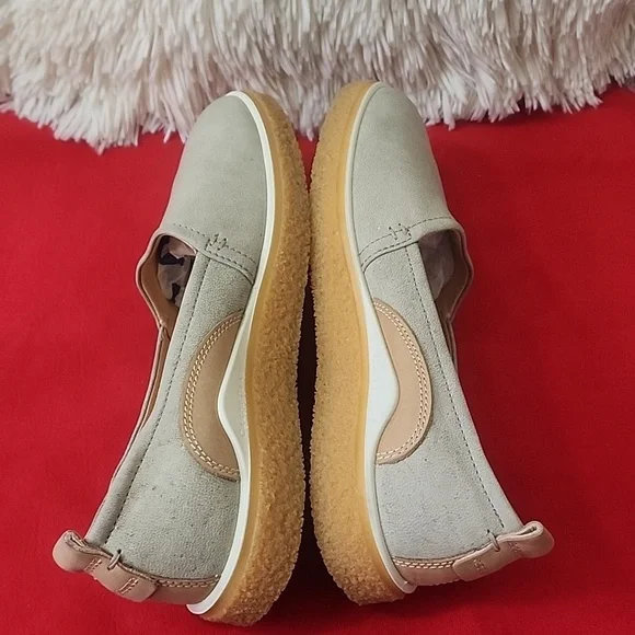 ECCO Women's Crepetray Slip on Loafer - Picture 6 of 9